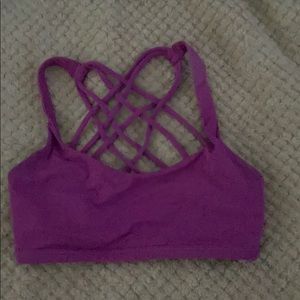 LULULEMON SPORTS BRA